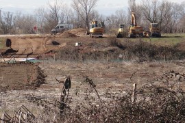 Travaux de terrassement pour le franchissement du Vistre